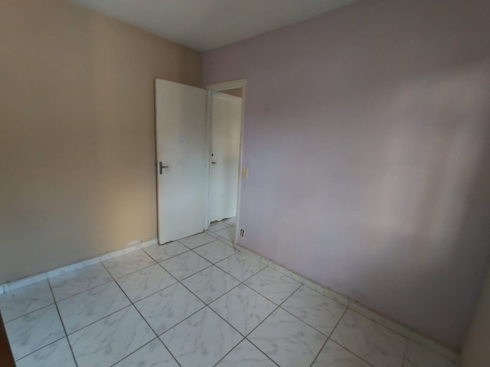 APARTAMENTO COM 2 DORMITORIOS.