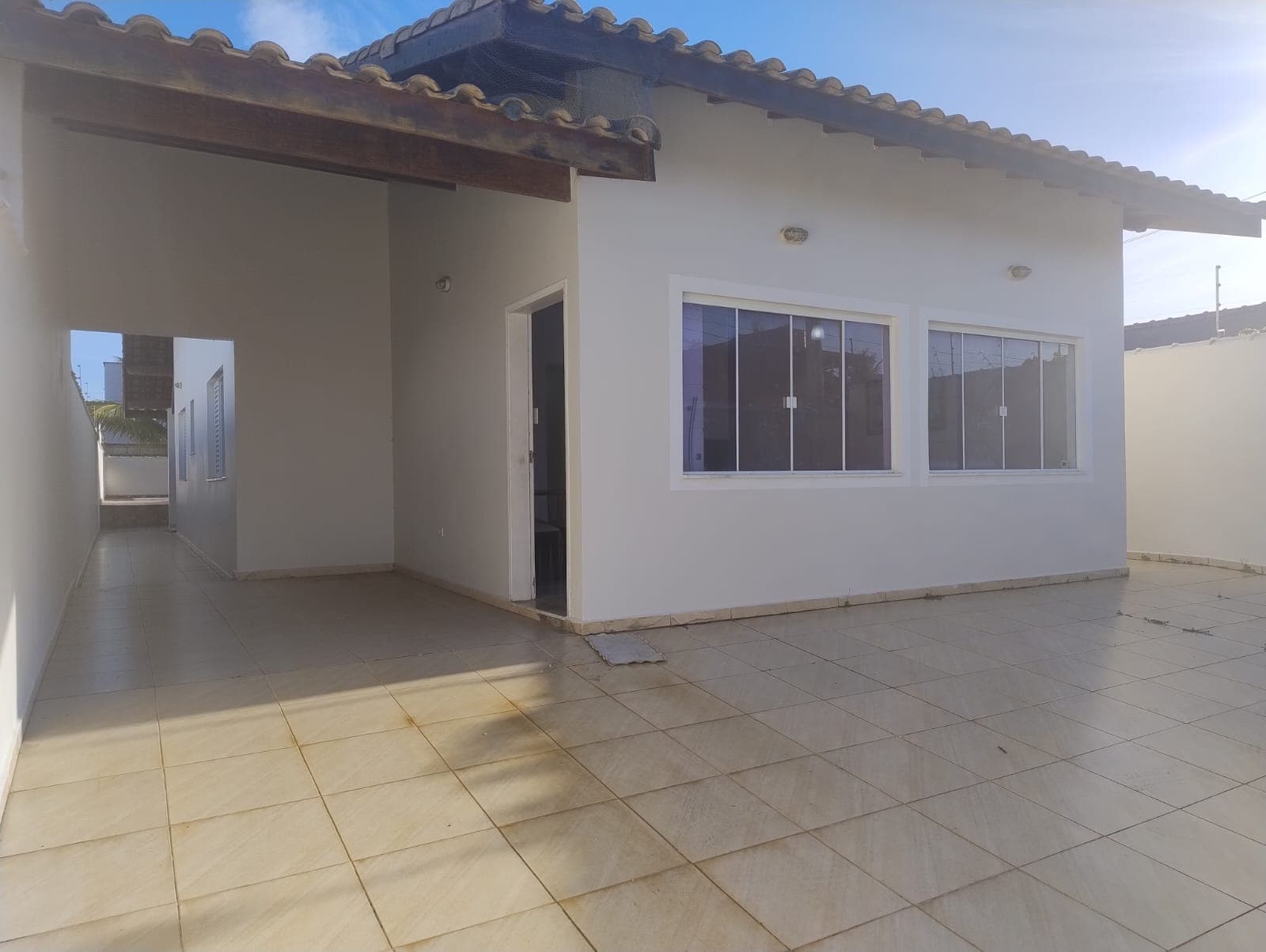 VENDO CASA EM PERUIBE !!!!!