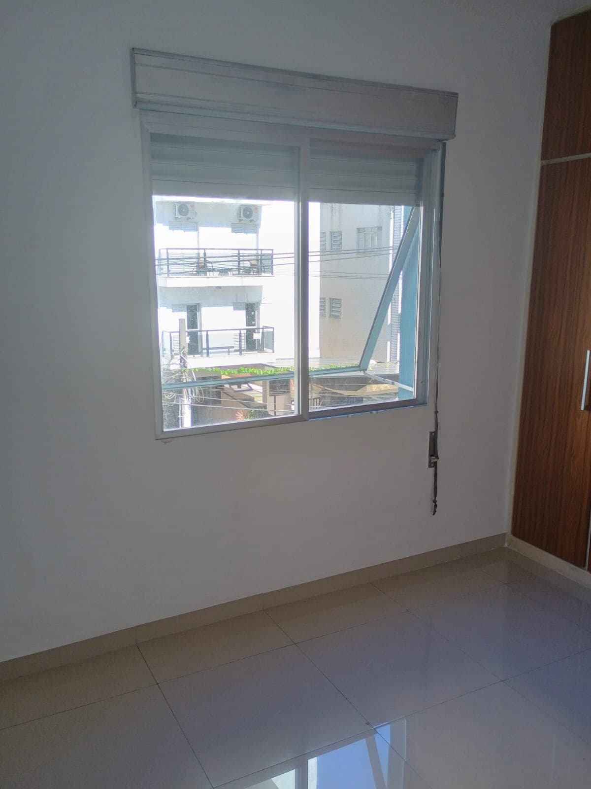 VENDO APARTAMENTO EM SÃO VICENTE