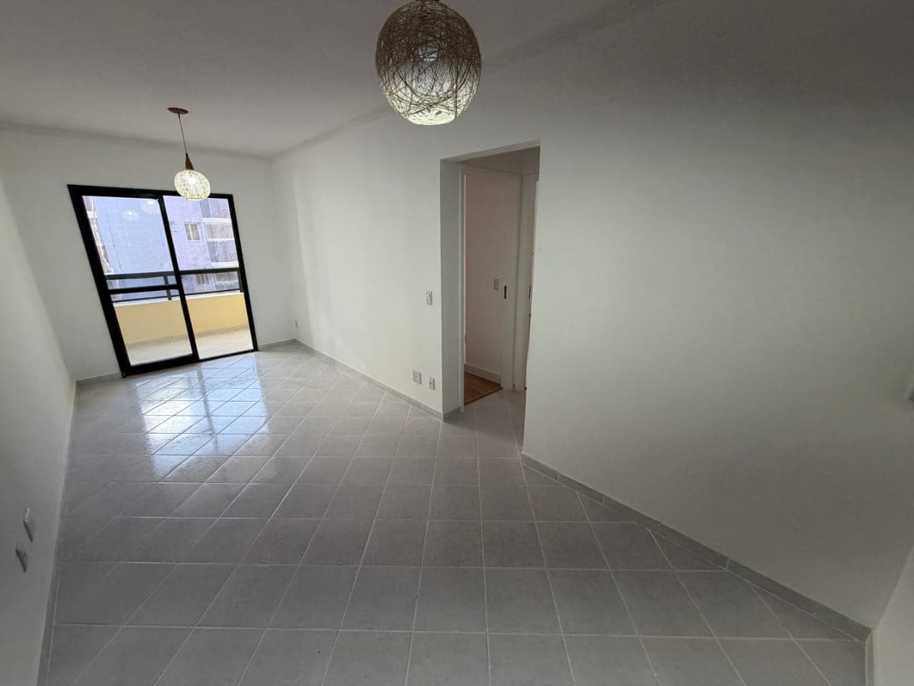 VENDO APARTAMENTO 2 DORMITÓRIOS EM PRAIA GRANDE  AVIAÇÃO